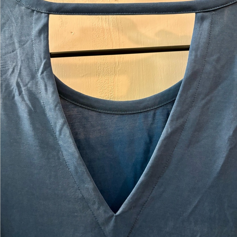 DKNY Teal Long-Sleeve Relaxed Pullover Round Neckline Deep V Cutout in Back - Picture 12 of 17